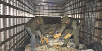 Gendarmería Nacional asesta un duro golpe al narcotráfico en Montecarlo.