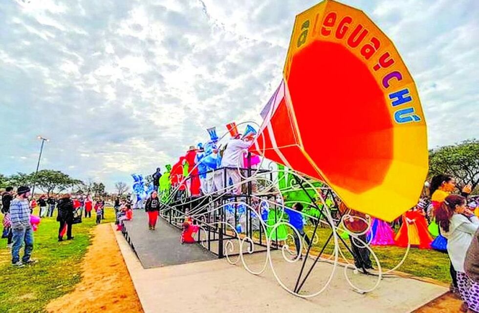La “Corneta Murguera” presente en el Congreso Internacional de Carnaval en España