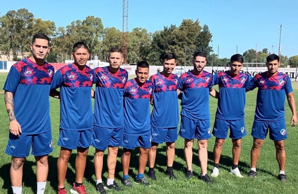 Liga del Sur: con la presencia de todos sus refuerzos Rosario puso en marcha la ilusión 2023