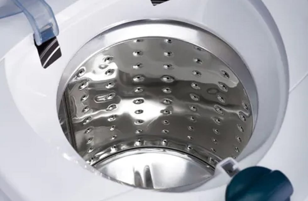 Un bebé se fracturó la mano tras meterla en el secarropas