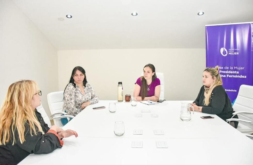 La Municipalidad de Ushuaia se reunió con la Cooperativa “Transportistas TDF”