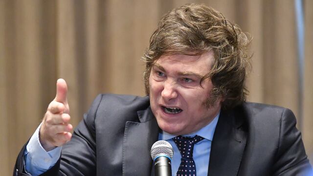 El Diputado Nacional quien lidera el partido político, La Libertad Avanza, se mostró a favor de la libre portación de armas.
