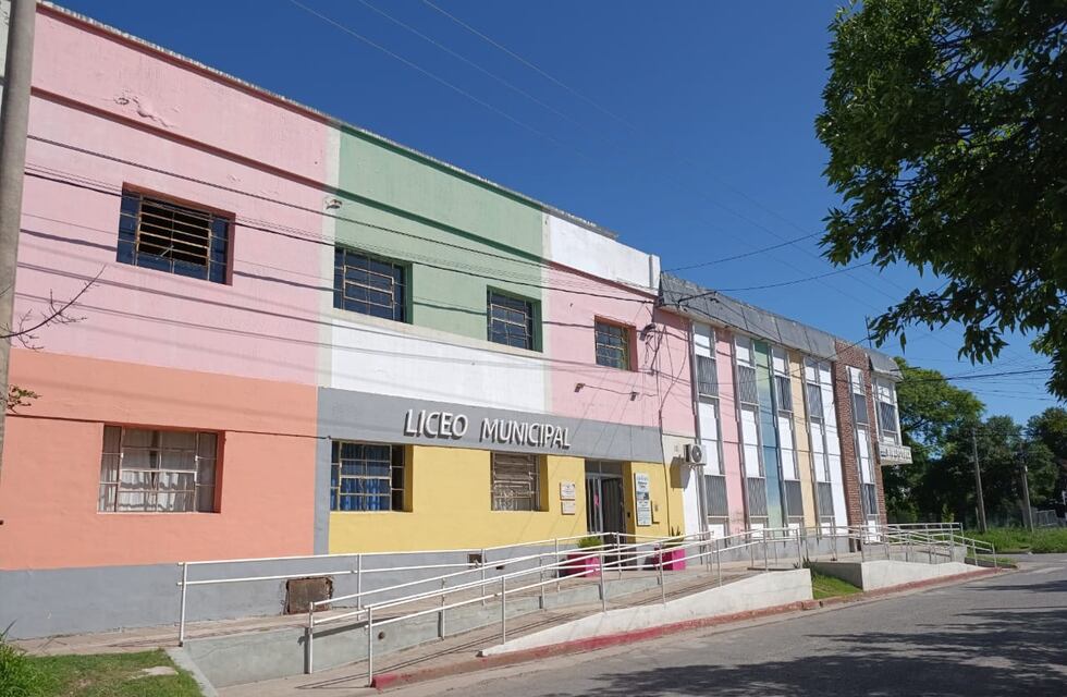 La Municipalidad de Sunchales aclaró sobre el estado del Liceo, donde la EESO N° 709 da clases