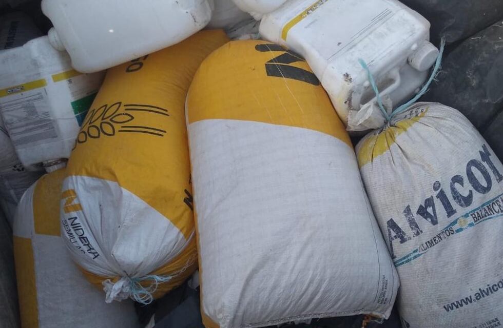 Arroyito: dos jóvenes detenidos por el robo de maíz de silos bolsas en zona rural