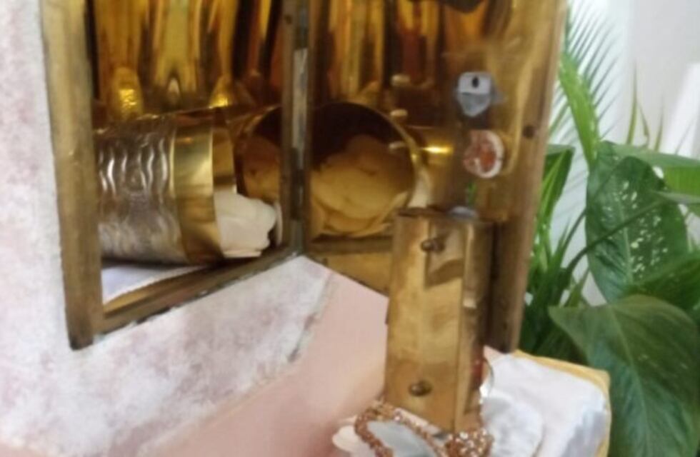 Vándalos profanaron el templo y sagrario de la Parroquia Corpus Christi