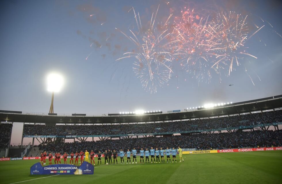 Maravilloso de principio a fin: Belgrano y el aliento de su gente en Sudamericana, en un Kempes colmado