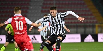 Con solo 21 años, es una de las joyas en los equipos juveniles de los blanquinegros.