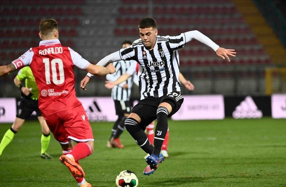 Quién es Enzo Barrenechea, el futbolista cordobés que enfrentó a Lionel Messi en Italia