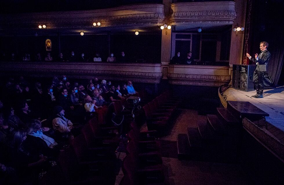 Diego Reinhold brilló en la apertura del Festival Cervantino