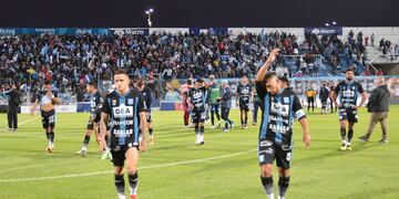 El Loco Méndez y Emmanuel Giménez, con bronca por otro mal resultado para Racing (Foto Gentileza).