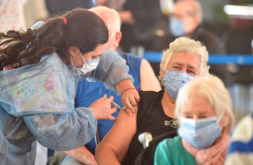 En Córdoba ya se vacunaron más de 250 mil personas y este viernes continúa la campaña