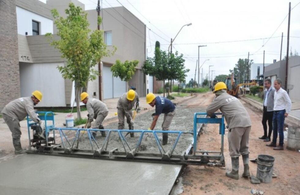 Comenzaron la segunda etapa de pavimentación en barrio Independencia
