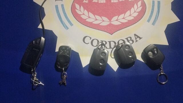 Los inhibidores de alarmas secuestrados. (Policía de Córdoba)