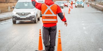 Baiocchi indicó que, “la limpieza se realizó en la Avenida Garramuño, Gendarme Argentino, Rotonda del Cartel de Ushuaia y Rotonda de las Banderas.
