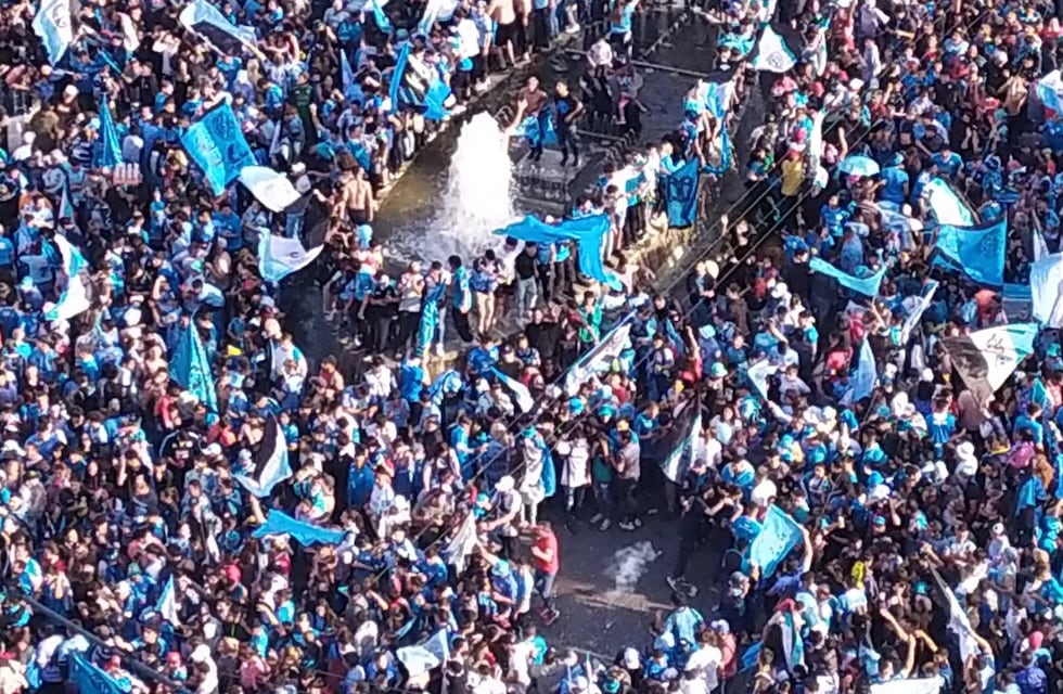 ¡Belgrano, campeón!: bocinazos en los barrios y una avenida colmada de Piratas