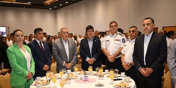 El evento destacó la importancia del acompañamiento familiar en la formación de los futuros policías tucumanos.