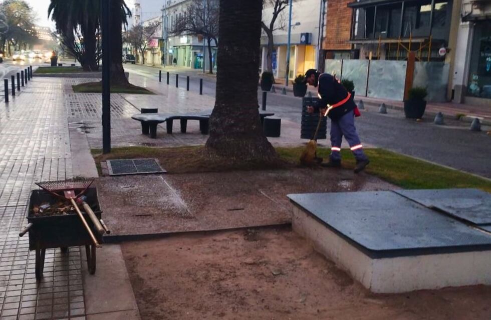 El municipio trabaja a diario para mantener en condiciones Avenida Santa Fe