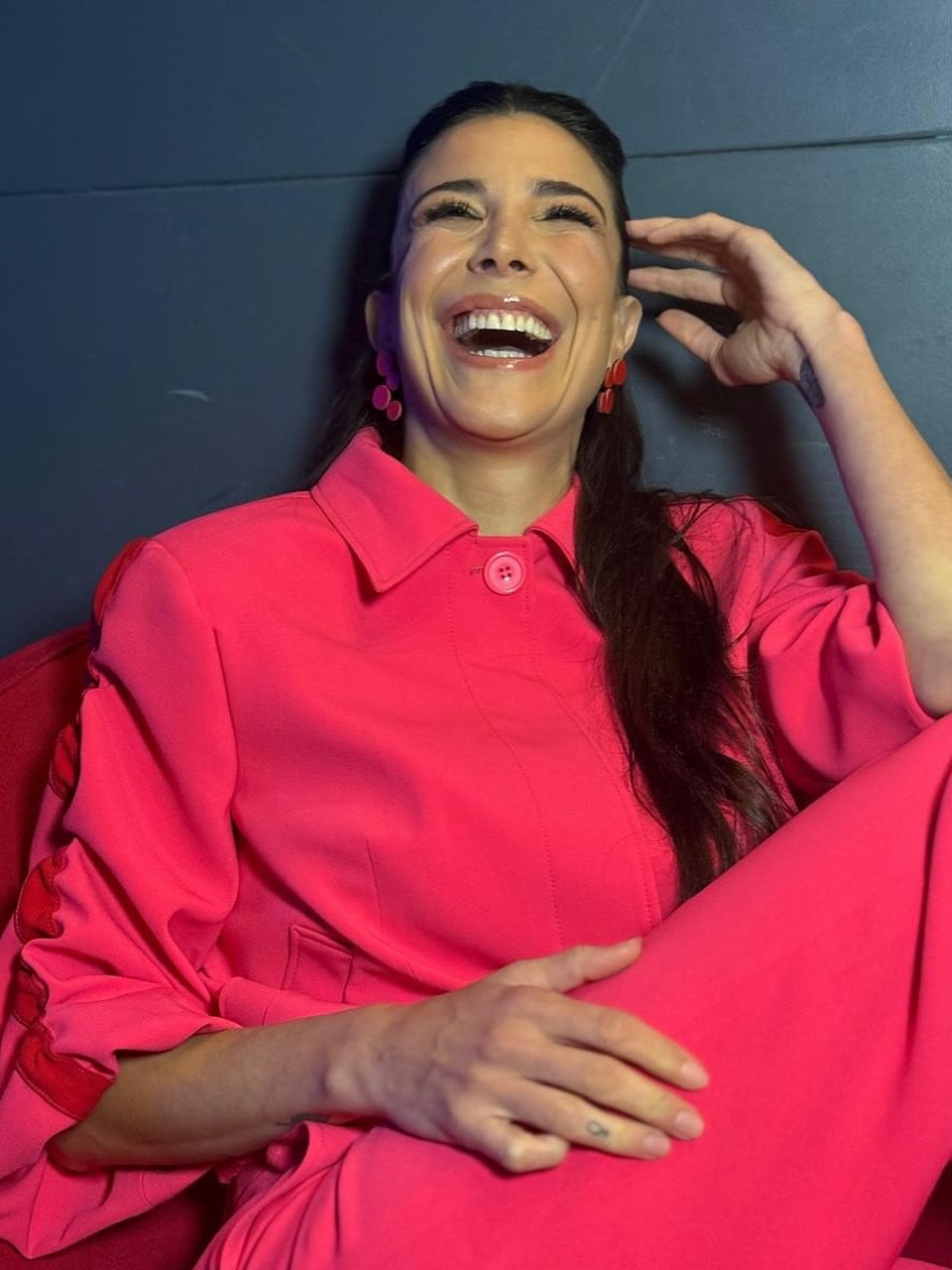 Andrea Rincón conquistó corazones con un look total pink y se convirtió en la reina de las tendencias