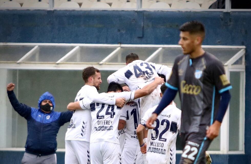 Con un golazo en el final, Gimnasia le ganó a Atlético Tucumán 1 a 0