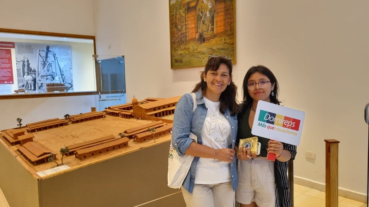 Operadores turísticos de Perú recorrieron Misiones y destacaron la nueva conexión aérea con Iguazú.