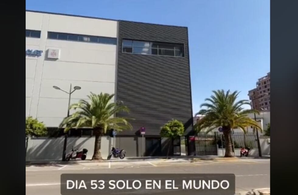 El tiktoker que asegura venir del 2027: “Mi nombre es Javier y estoy solo en el mundo”