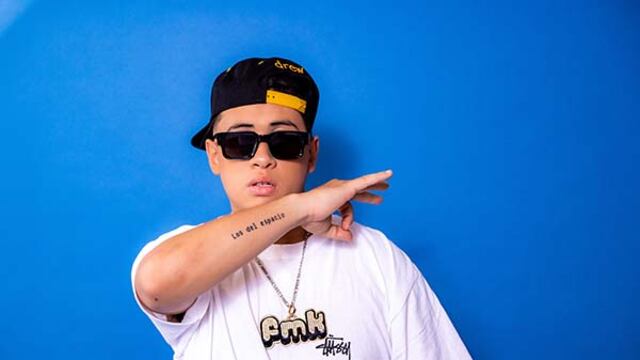 FMK y la versión en vivo de "Gatas" en el Movistar Arena.