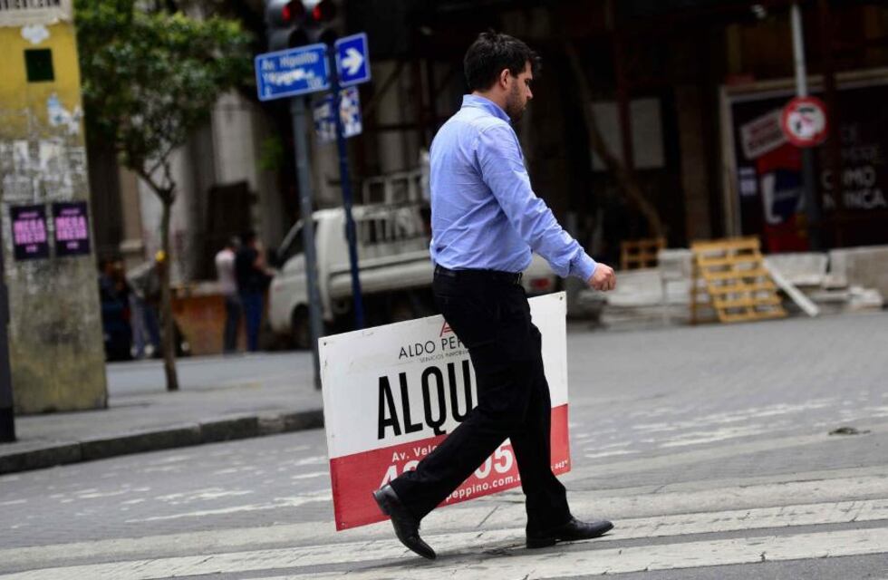 Milei derogó la Ley de Alquileres a través del DNU, ¿qué pasará en Córdoba?: la palabra de un especialista