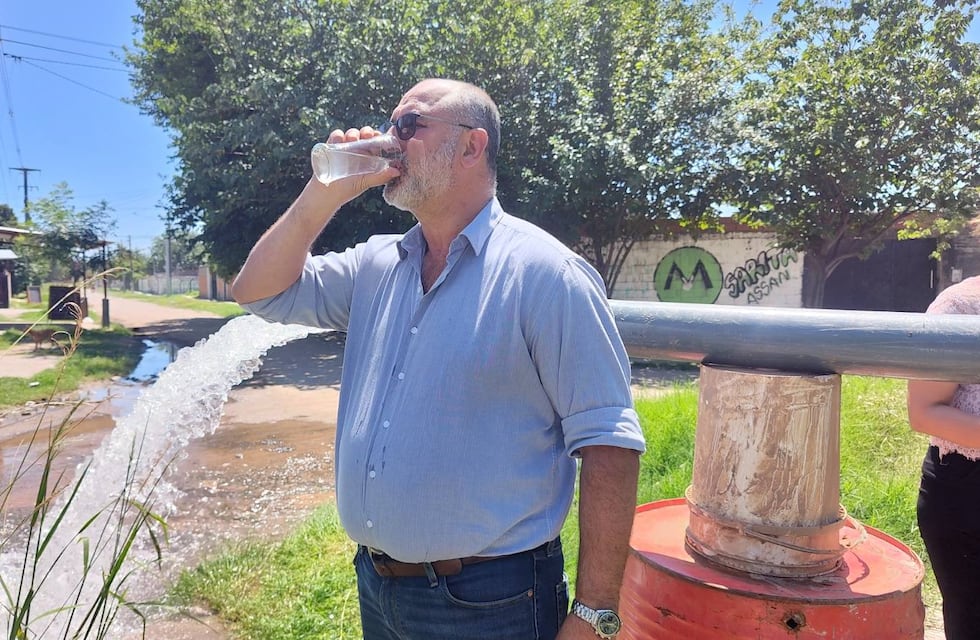 Caponio sobre el agua de El Cadillal