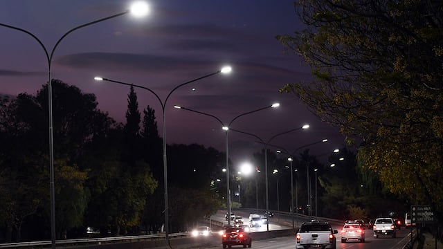 Un municipio de Córdoba dejará de cobrar el alumbrado público en las boletas de la luz.