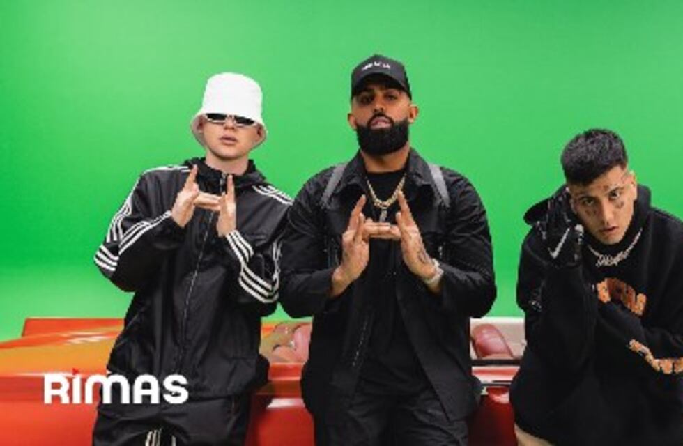 Eladio Carrión estrenó el videoclip de “Sin frenos” junto a Duki y Bizarrap