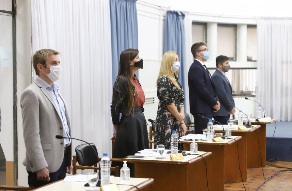 “Fue muy pobre”, dijeron desde la oposición sobre el discurso de Emir Félix