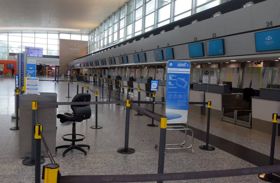 Aerolíneas Argentinas deberá indemnizar a un pasajero que no pudo salir de Córdoba en la pandemia