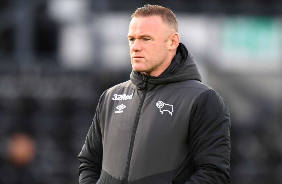 Wayne Rooney, de fiesta con tres mujeres en Manchester