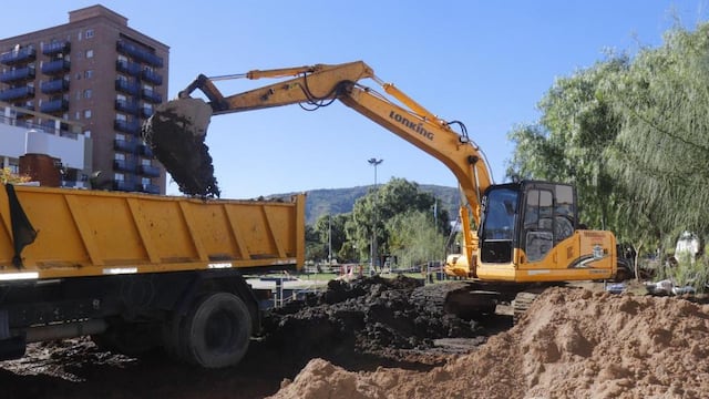 Se continúan realizando mejoras y múltiples tareas de mantenimiento en distintos barrios de Villa Carlos Paz.