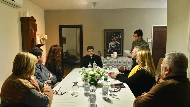 Reunión de Candidatos Elecciones Arroyito con el Padre Sergio Fernández