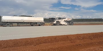 Se iniciaron trabajos de aslfatado del Aeropuerto de Concordia.