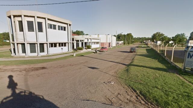 Un vecino de General Cabrera registró el desopilante encuentro con "Kevin".