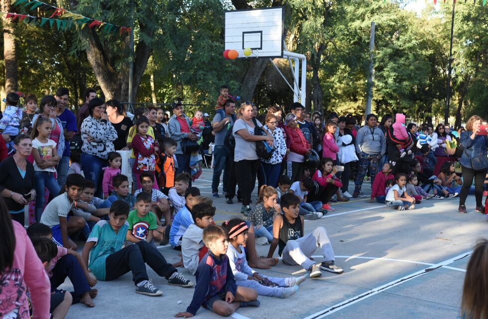 Festejo en el barrio Villa Podio