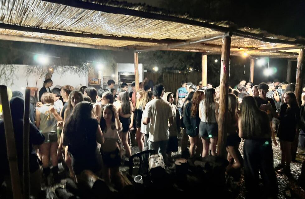 Por una fiesta clandestina con 1.500 menores de edad, clausuraron un predio en Córdoba