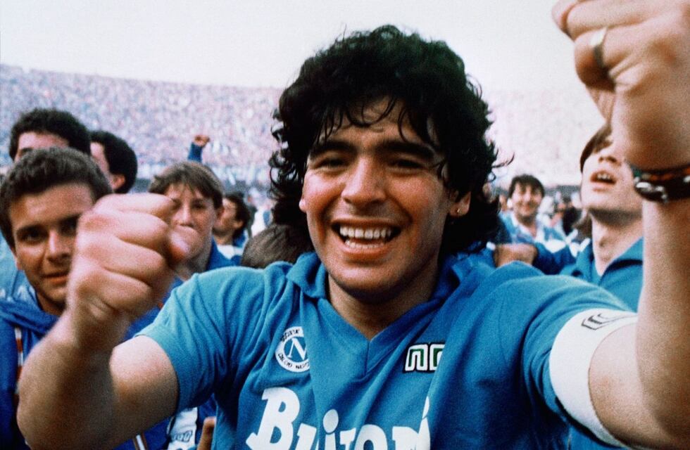 Revelaron el verdadero motivo por el que taparon todas las ventanas de la habitación donde murió Diego Maradona