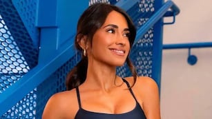 La rosarina compartió fotos en una microbikini y encendió las redes.