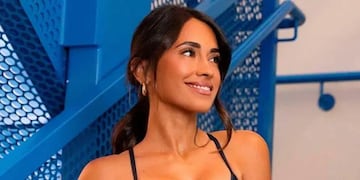 La rosarina compartió fotos en una microbikini y encendió las redes.