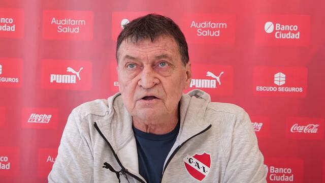 Julio César Falcioni habló sobre el penal cobrado a Racing en el clásico.