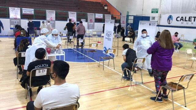 Destacan que Santa Cruz es la más avanzada en cubrir a la población con vacunas y Caleta Olivia lo es dentro de la provincia.