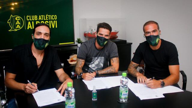 Fernando Gago firmó contrato por un año como DT del "Tiburón".