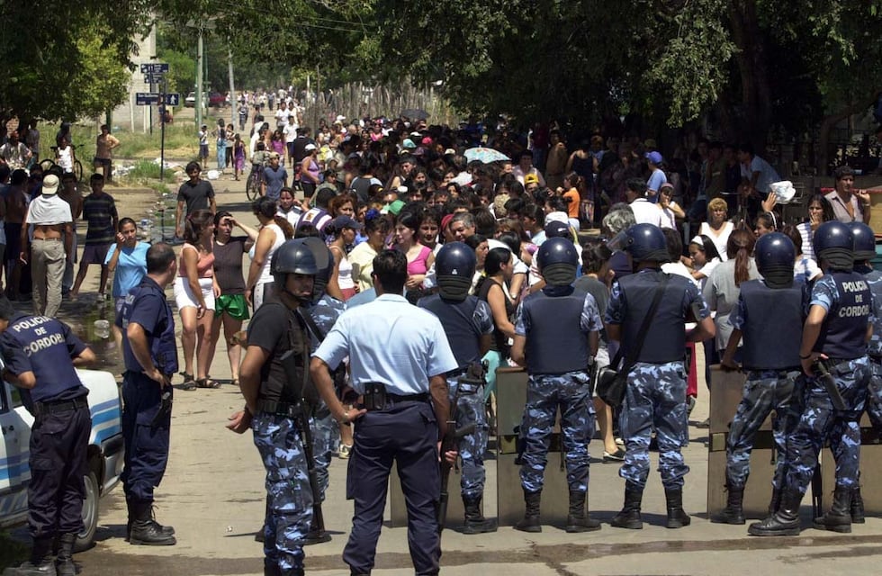 Crisis del 2001: cómo fueron los saqueos y los estallidos en Córdoba