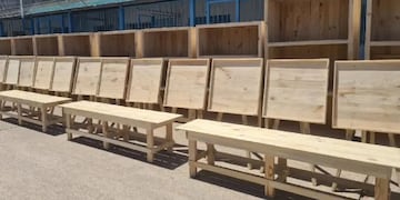 Presos de Bahía Blanca fabricaron mobiliario y fueron donados a 7 escuelas de Ingeniero White