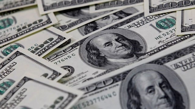 Agosto comenzó con un fuerte salto del dólar blue.
