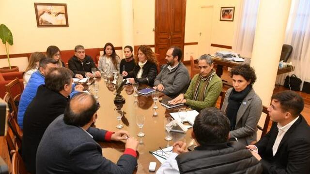 El encuentro se centró en la planificación y coordinación de las actividades previas al 9 de julio.