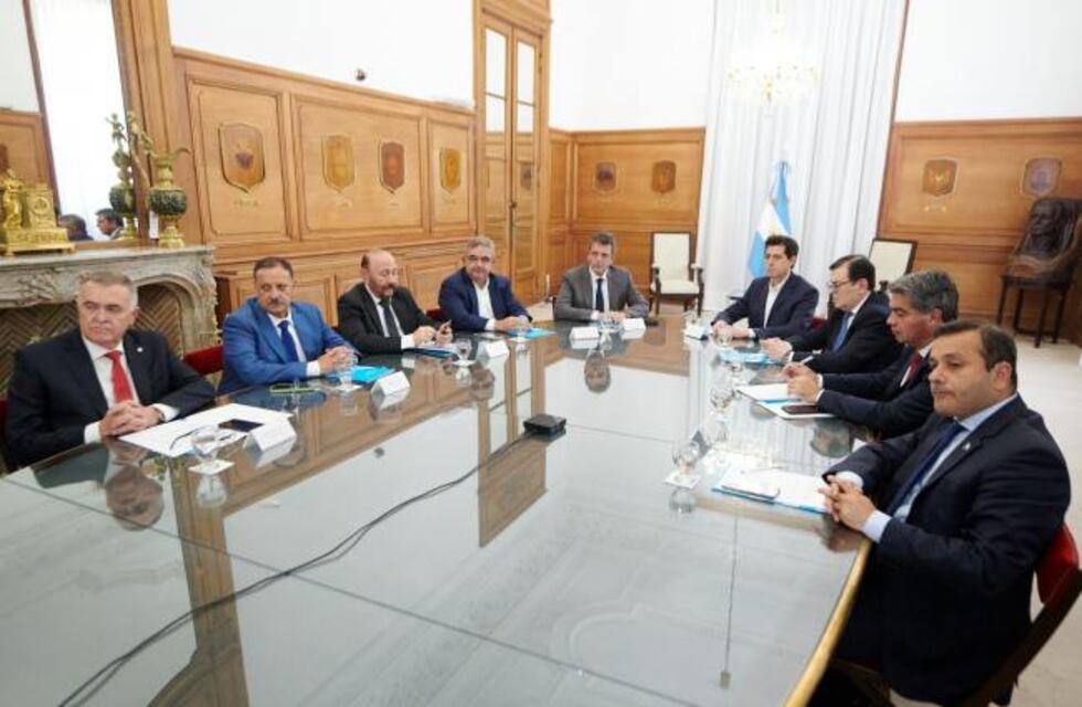 En Buenos Aires, Jaldo y los gobernadores del Norte Grande se reunieron con Massa